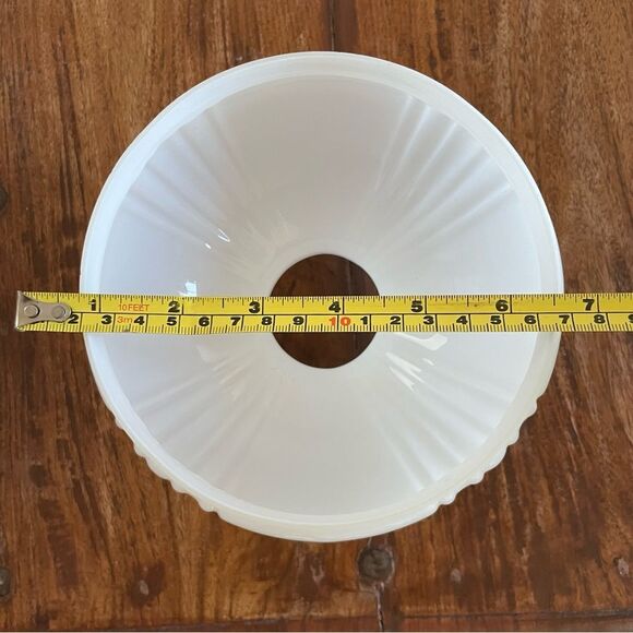 Vintage Milk Glass Ribbed Lamp Shade NWOT - Picture 7 of 7